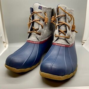 NWOT Sperry Women 9.5 Saltwater STS87100 Grey Wool Blue Brown Lace Up Duck Boots